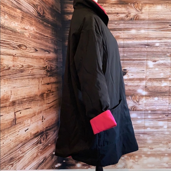 Mycra PAC Now Reversible Light Fiber Filled Coat - Picture 5 of 11